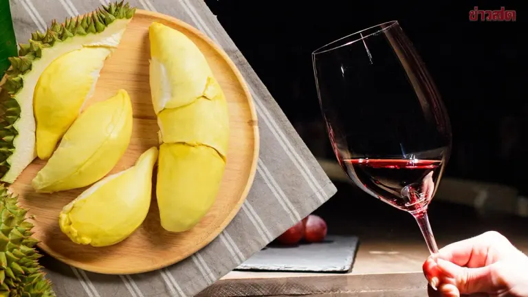 Chinese Woman Rushed to Hospital After Eating Durian with Wine; Doctors Issue Strict Warning