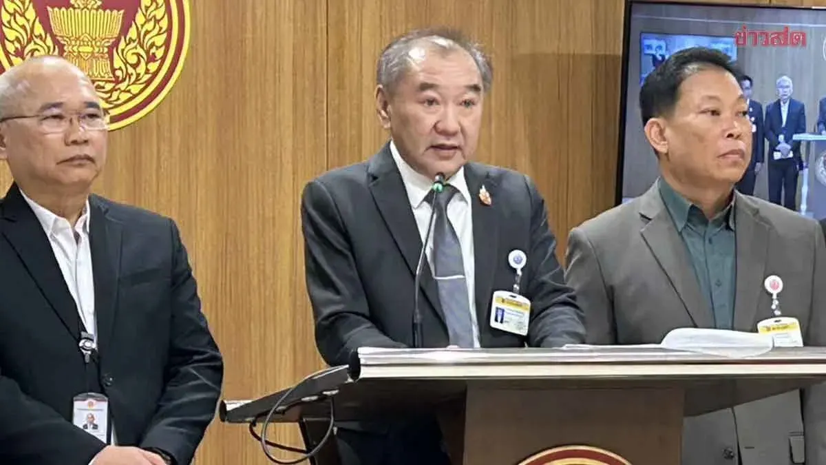 Senator Denies Leading Unauthorized Network in Bid Controversy