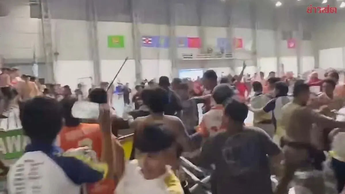 Fans Brawl at Futsal Match: Cold Storage Thakhom vs Port