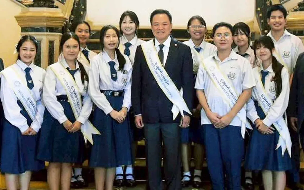 PM Anuthin Backs Anti-Corruption Youth Ambassadors Program