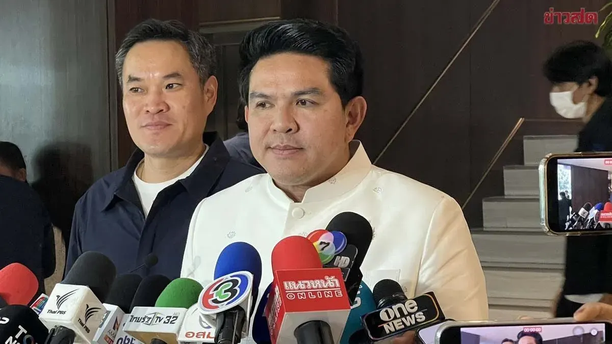 Surasakdi Clarifies 1,000 Baht Fee for Thais Traveling Abroad Is Only Under Study