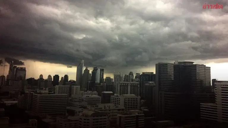 Thailand Issues Thunderstorm Warning for 37 Provinces