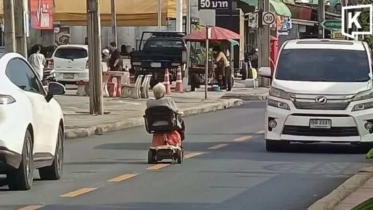 Elderly Woman's Reckless Tricycle Rides Spark Safety Concerns