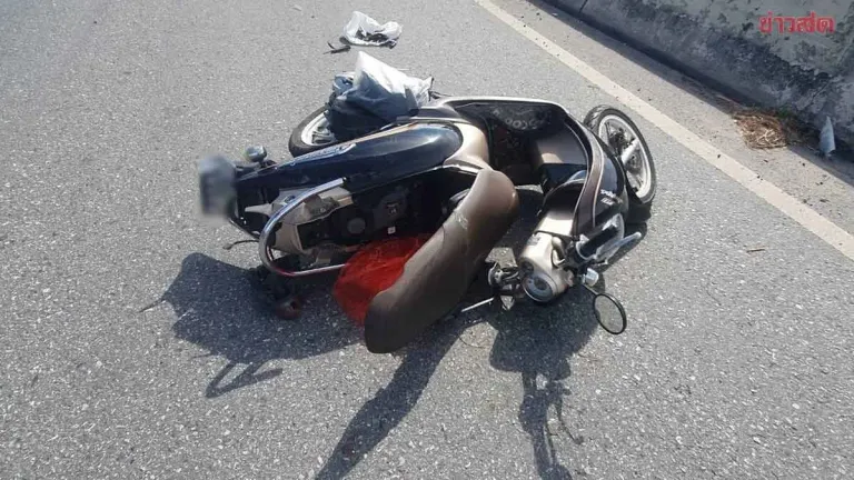 Woman Dies After Motorcycle Cuts Off Pickup Truck on Chonburi Bypass