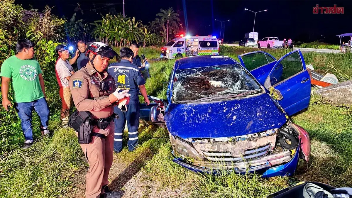 Man Dies After Car Hits Concrete Sign Base In Sattahip