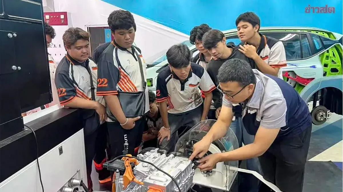 Thailand-China Transportation Tech Station Launches EV Training