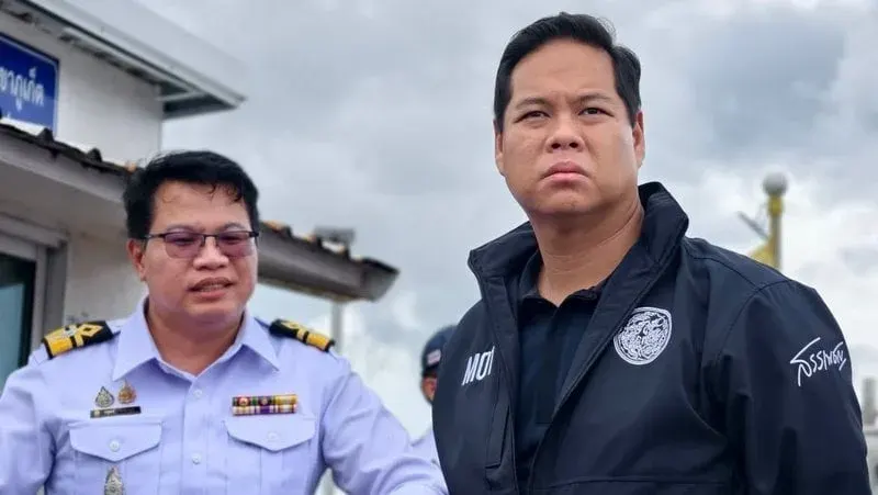 Deputy Minister of Transport inspects Phuket jet-skis, airport taxis, piers