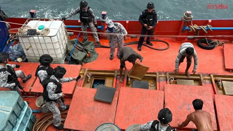 Navy Seizes Illegal Fuel Tanker in Gulf of Thailand