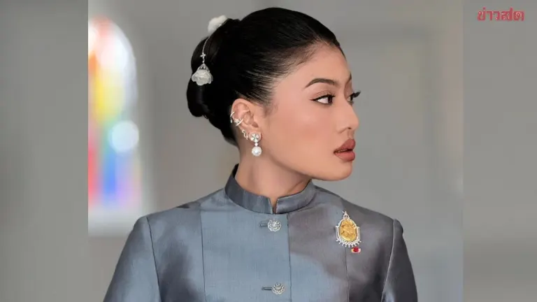 Princess Sirivannavari Nariratana Wears Thai Amarin Dress at Official Reception in France
