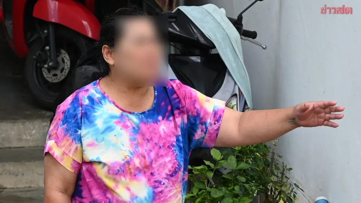 Bangkok Flood Victims Criticize PM's Insufficient Aid Distribution