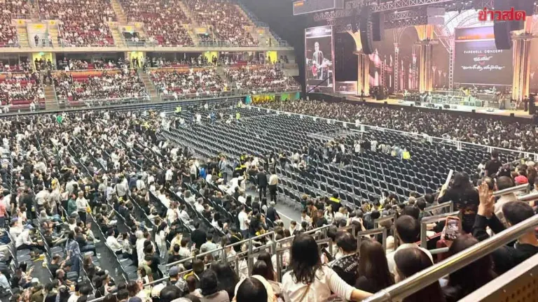 Concert Organizers Ordered to Offer Full Refunds After VIP Stage Collapse