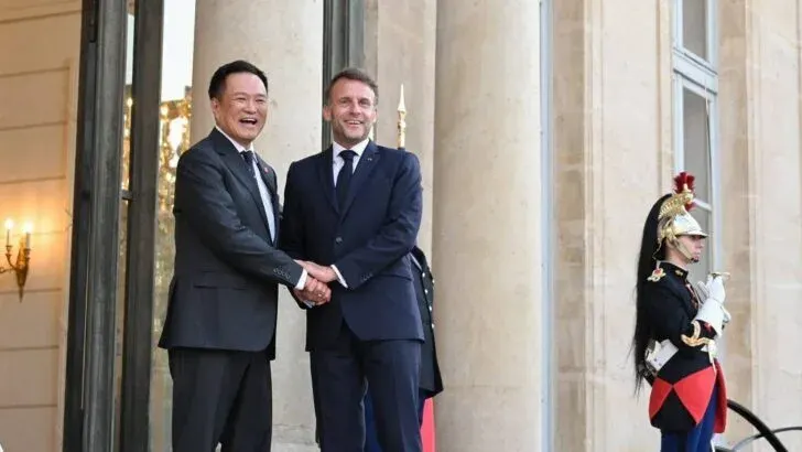 Anutin and Macron agree to deepen ties in aerospace, clean energy and cybersecurity