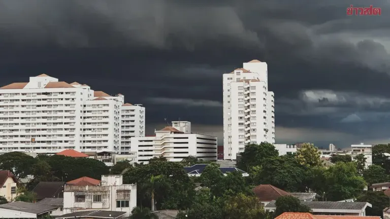 Thai Weather Service Warns of Heavy Rain in 32 Provinces