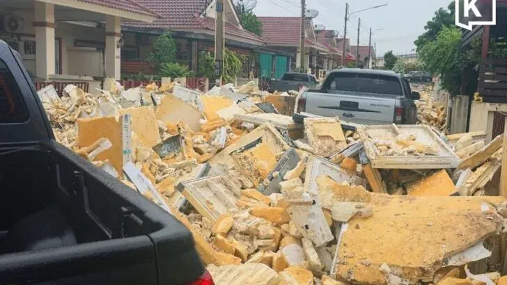 Foam Waste Floods Village, Collapses Wall in Chonburi