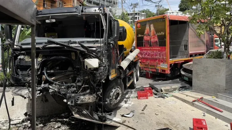 Cement truck ploughs through Kata intersection