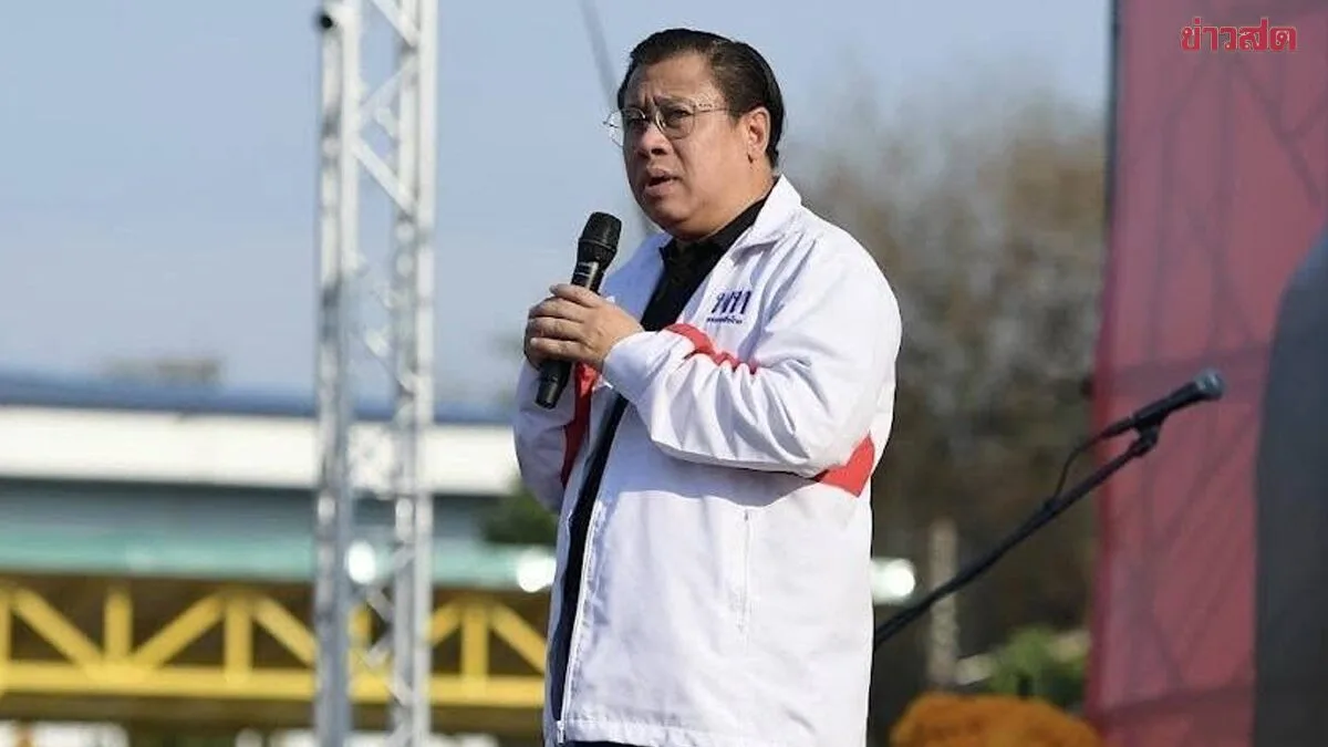 Chakraphop Penyaek Promoted to Parliament for For Thai Party