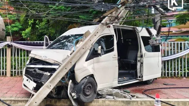 School Van Crashes Into Power Pole, 14 Injured