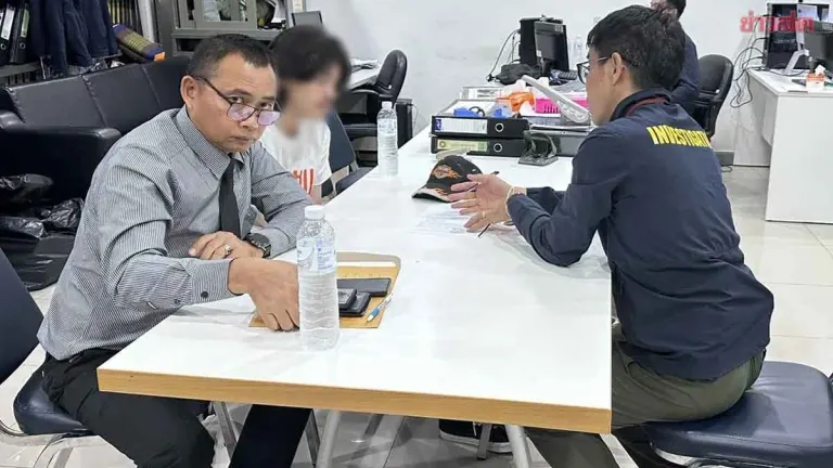 Student Arrested After Stabbing Two Classmates on Bangkok BTS