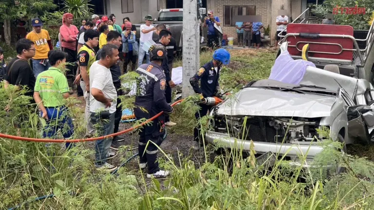 Couple Dies After Truck Hits Power Pole in Rain
