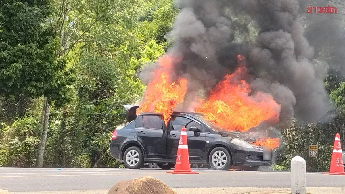 Car Engulfed in Flames at Khao Yai Viewpoint; Driver Narrowly Escapes Before Explosion
