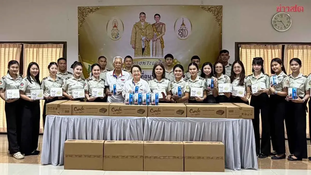 Foundation Donates Water Filters, Snacks to National Park Rangers