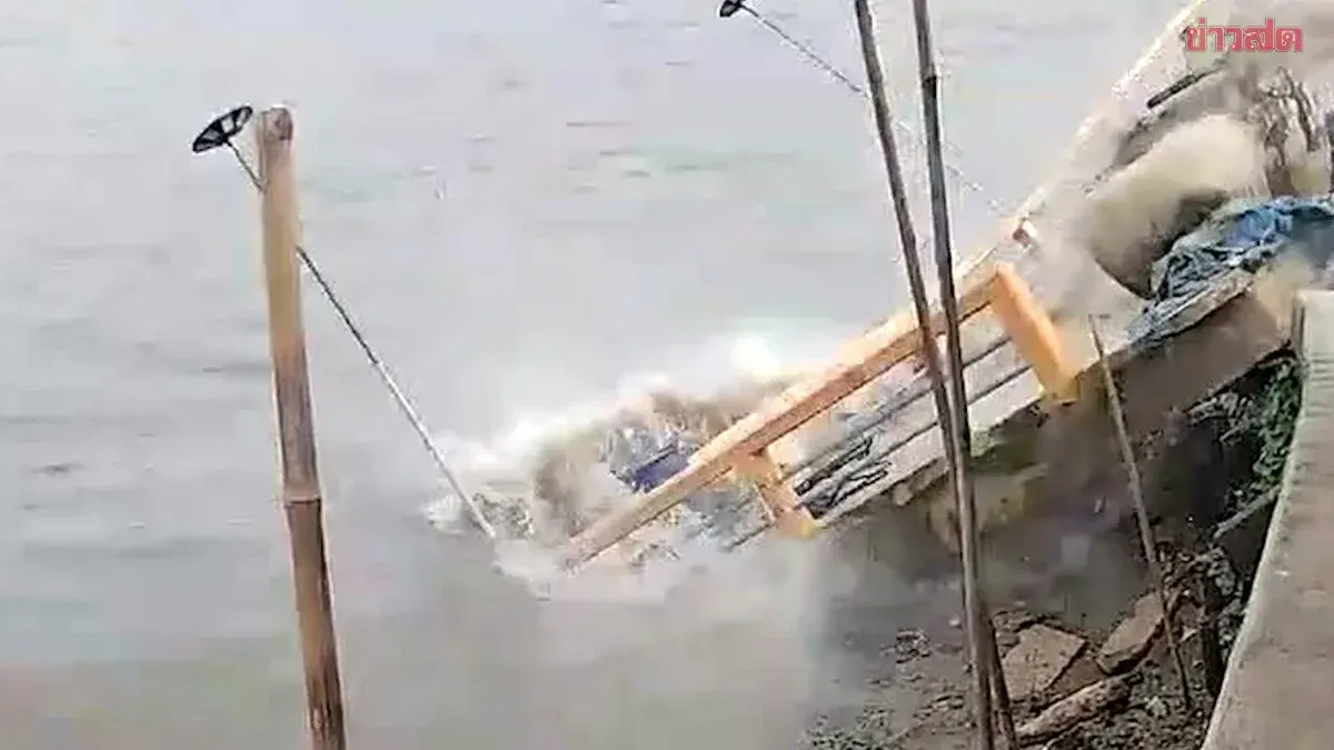 CCTV Footage Shows Wat Sai Chol Embankment Collapse, Houses Swept Into Bang Pakong River