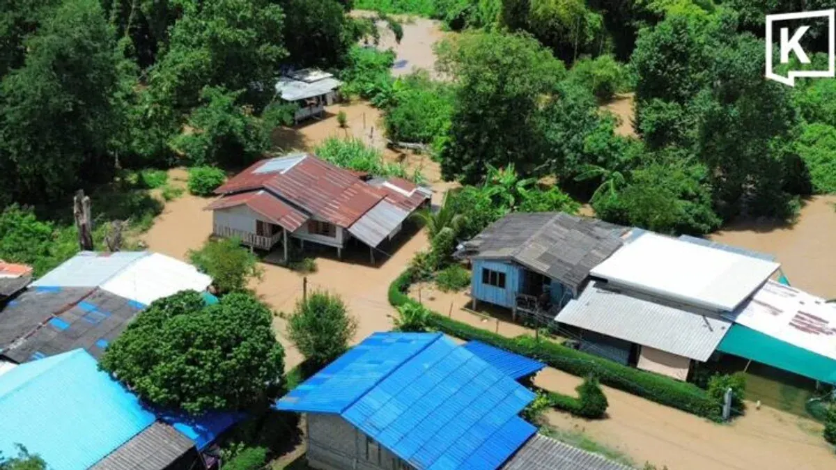 Rivers Overflow in Chiang Rai, Flooding 50 Homes