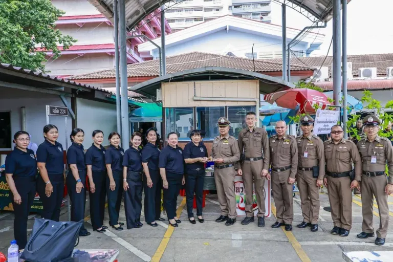 Police Leaders Distribute Aid Packages To 160 Officers