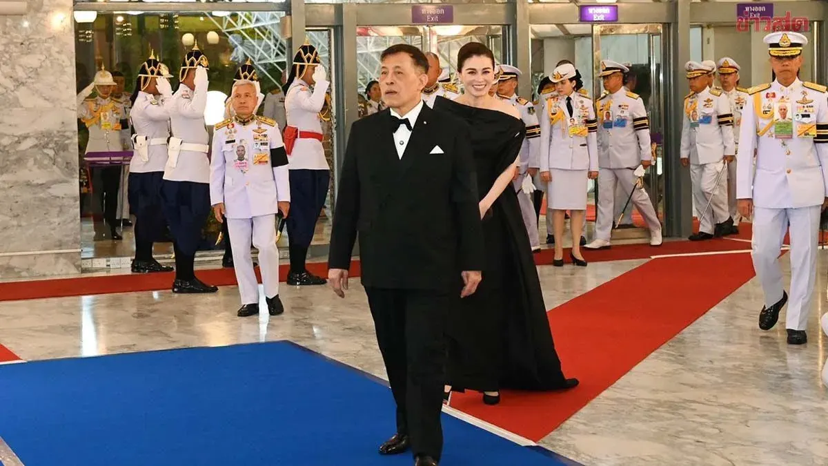 King and Queen Attend 52nd Red Cross Concert