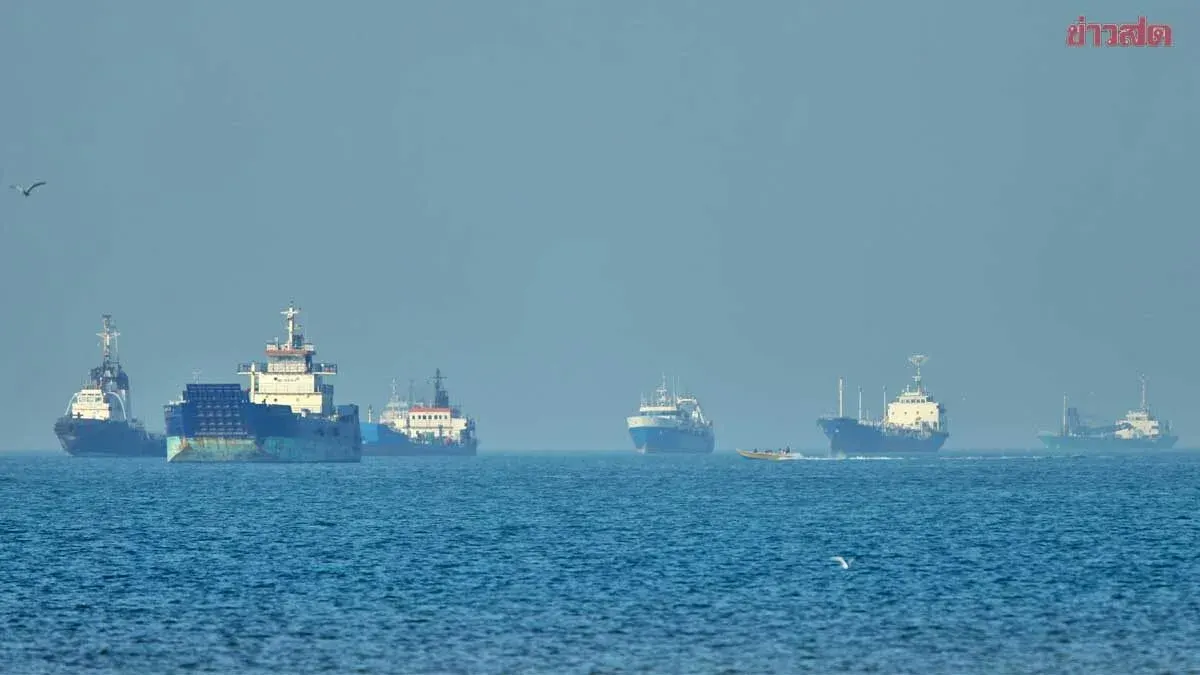 Trump Accuses Iran of Attacking Cargo Ship, Pressures South Korea to Join Plan to Secure Strait of Hormuz