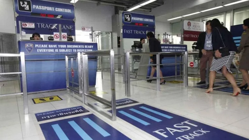 Anutin signals changes to visa policy