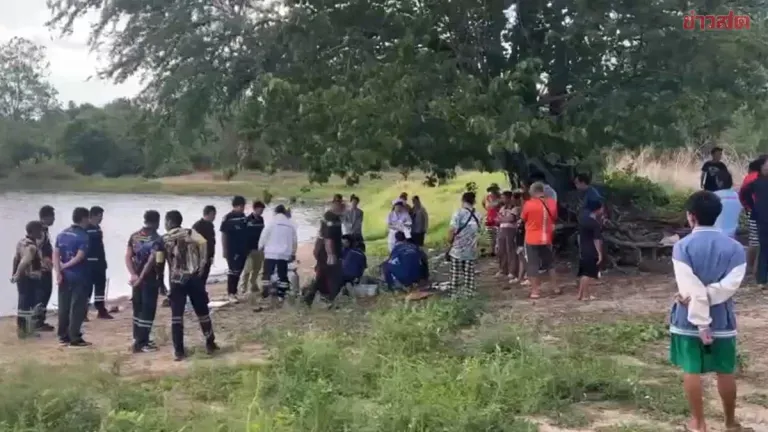 Tragic: 47-Year-Old Woman Loses Consciousness While Clam Digging, Drowns in Front of Her Young Son