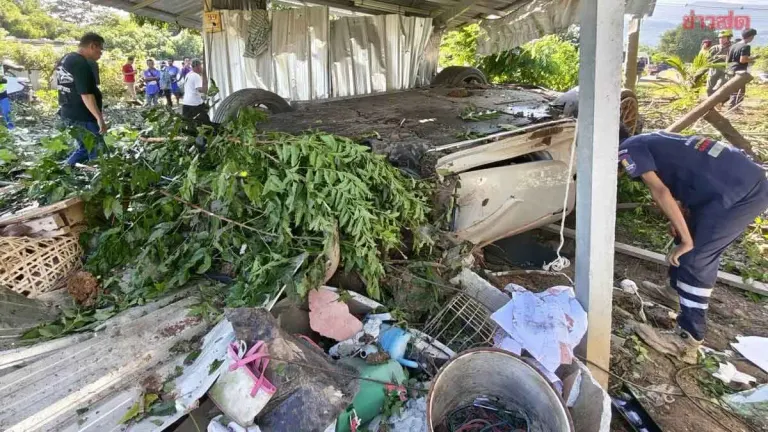 Two Supercars Flip and Overturn; Three Injured in Phetchabun Crash