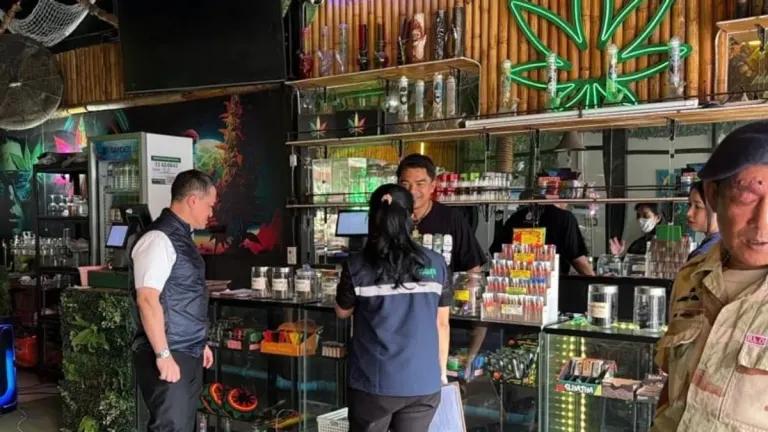 Phuket Revokes Four Cannabis Shop Licences