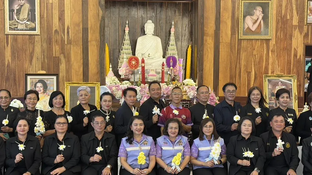 Social Welfare Council Leads Marigold Tribute for Queen Mother
