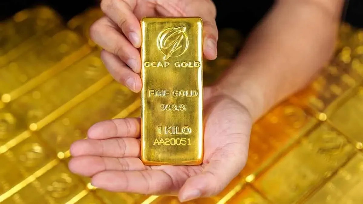 Gold Eyes $4,400 Resistance as Oil Weakness Eases Inflation Pressure