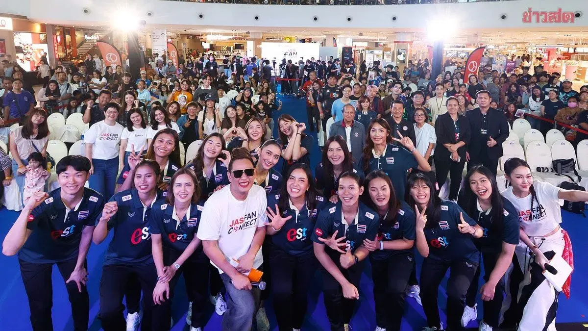 Thai Women's Volleyball Team Meets Fans Before Asian Championship