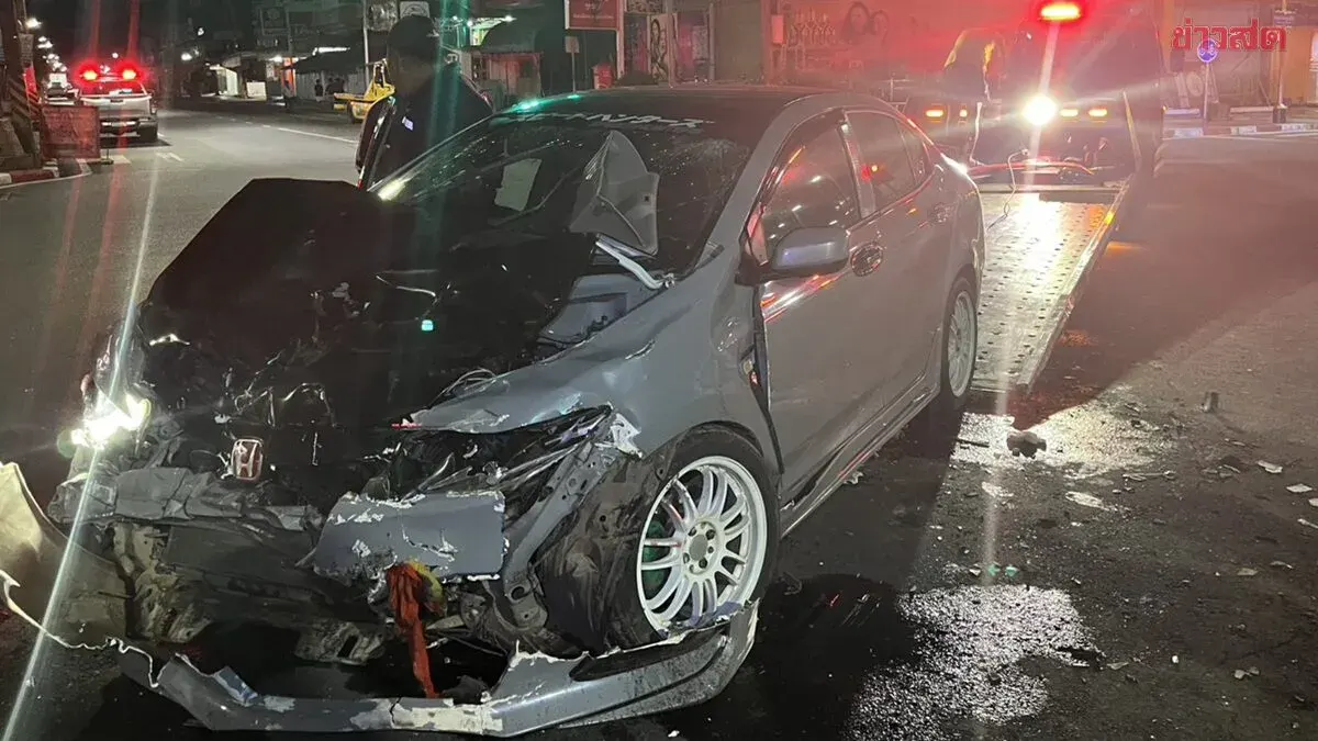 Drug Smugglers Flee Police, Crash Into Garbage Truck