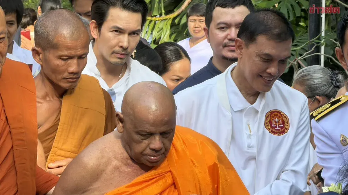 Chief Sangha of Sri Lanka Presides Over King Ashoka Commemoration at Phu Phasai Buddhist Temple