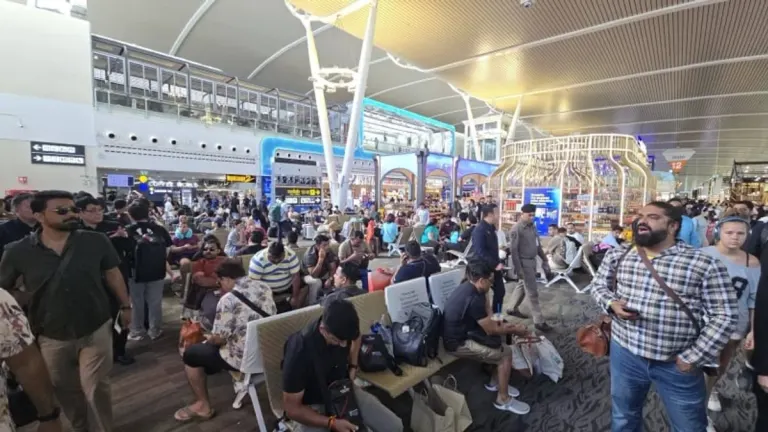 Parliamentary Committee Reviews Phuket Airport Expansion Plans
