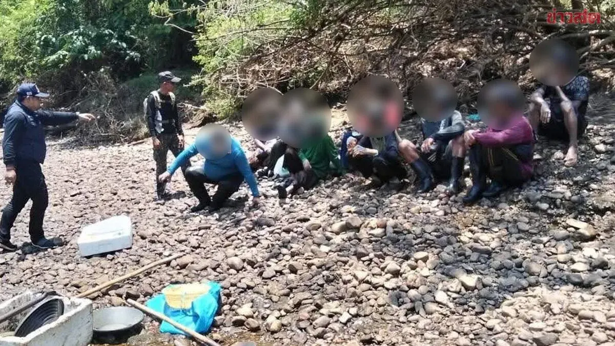 Illegal Gold Panning Crackdown: Officials Halt Operations in Khwae Noi River