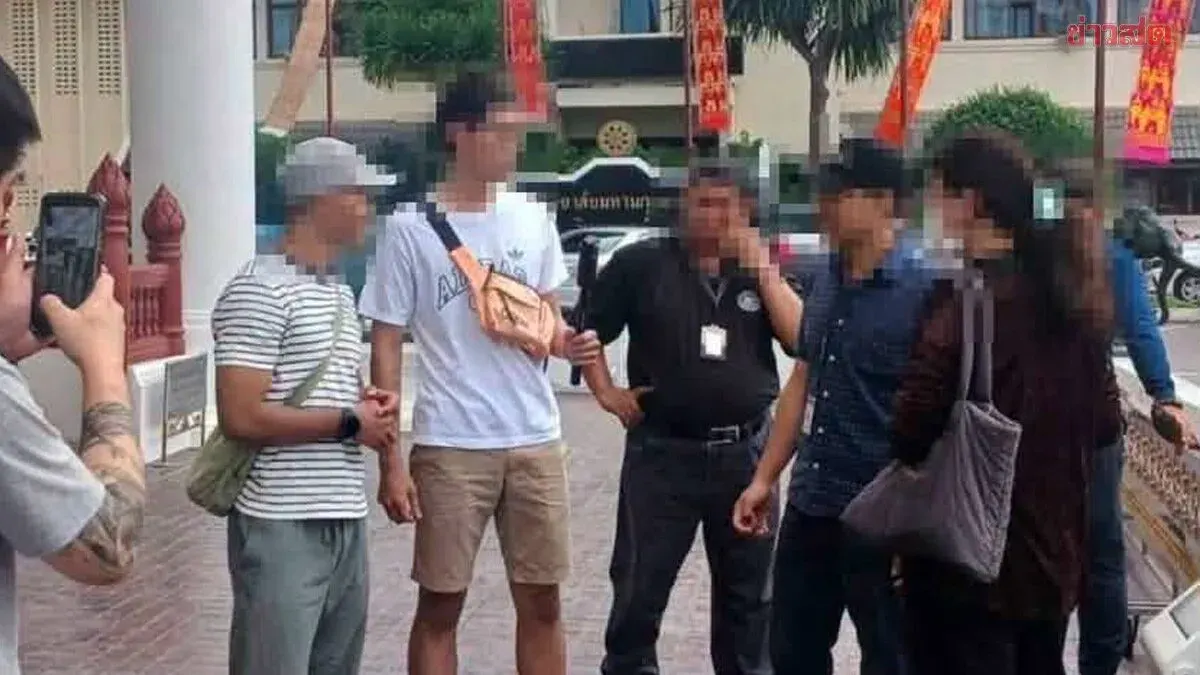 Undercover Tourist Police Arrests Illegal Myanmar Tour Guide