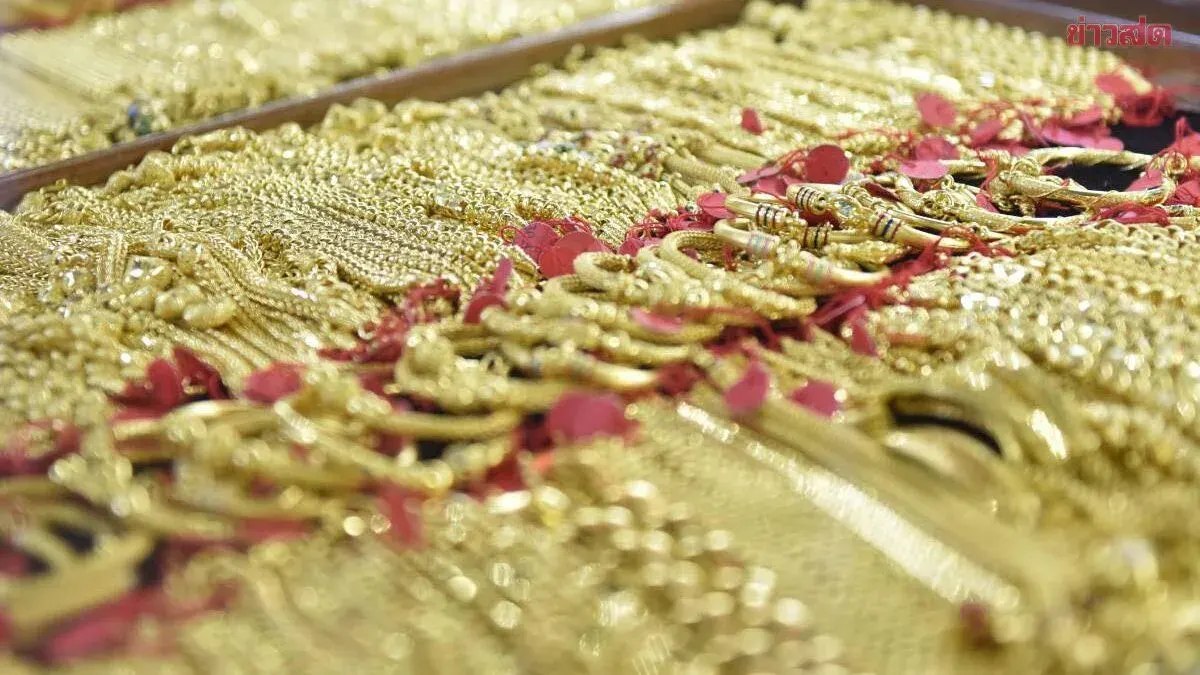Gold Prices Drop 700 Baht as Markets Open