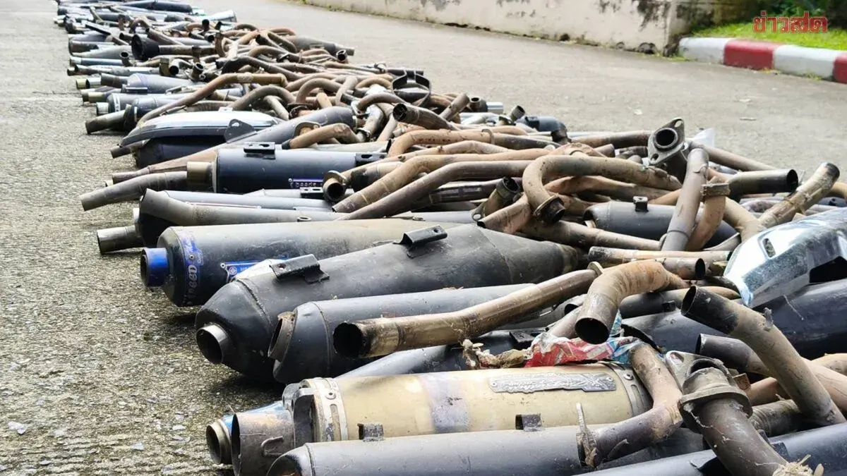 Police Crush 366 Illegal Motorcycle Exhausts in Crackdown