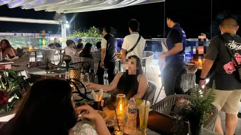 Phuket Raidsban Illegal Hookahs at Bangla Venues