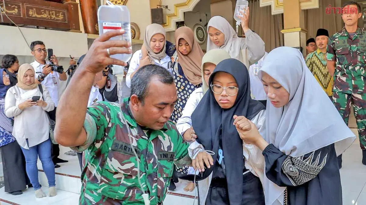 Indonesia Urges Police to Investigate Mass Food Poisoning