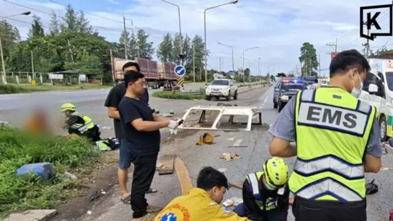Two Monks Injured in Pickup Crash at U-Turn