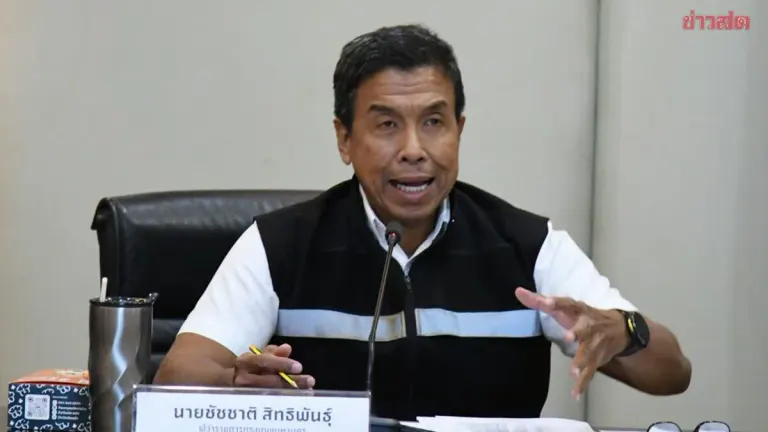 Bangkok Governor Signs Orders Transferring Four Senior Officials