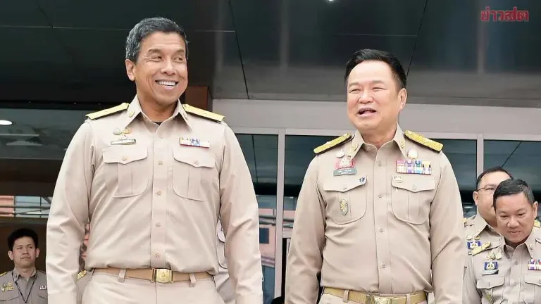 PM Anutin Teams With Bangkok Governor on Quality-of-Life Plan