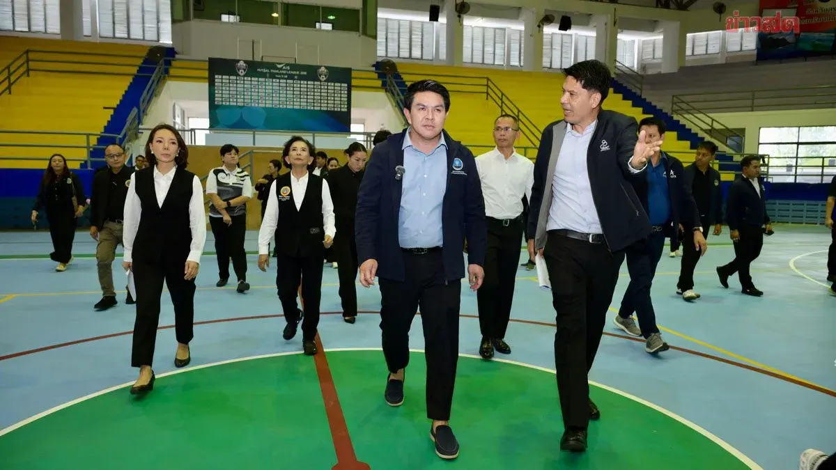Minister Inspects Surat Thani Stadium for Sports Tourism Development